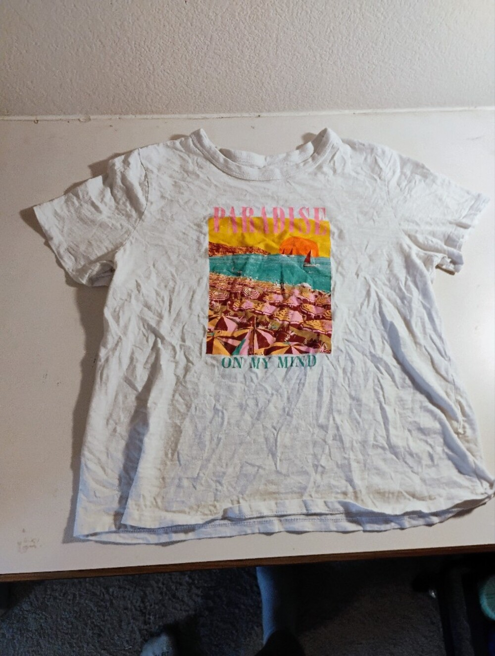 Old Navy White Short-Sleeve Tee with Beach Graphic